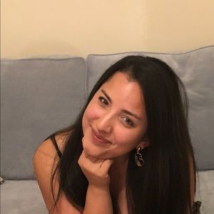 Meet your Posher, Felisa